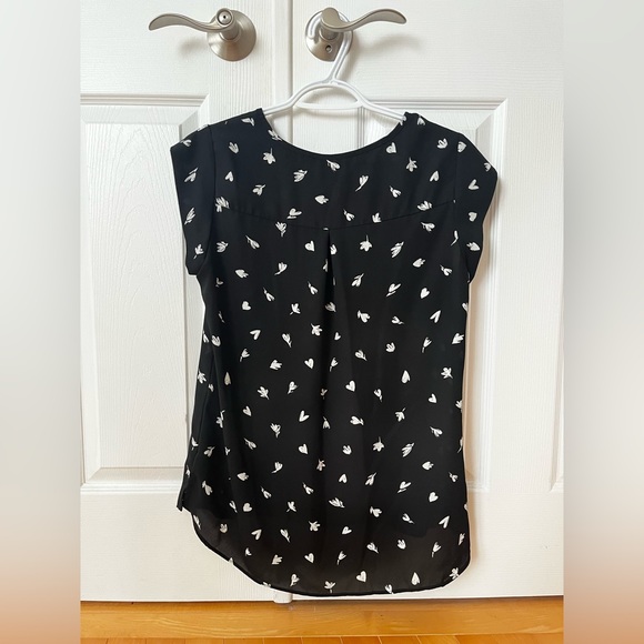 Cap-Sleeve Blouse with Scoop Neckline, R Essentials - Picture 2 of 3